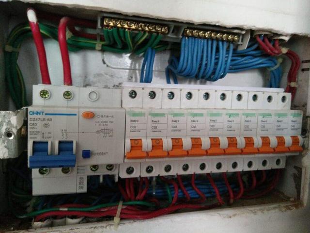 主頁配電箱 63A或40A，用于總漏電保護和空氣開關？讀完之后，我完全明白了！